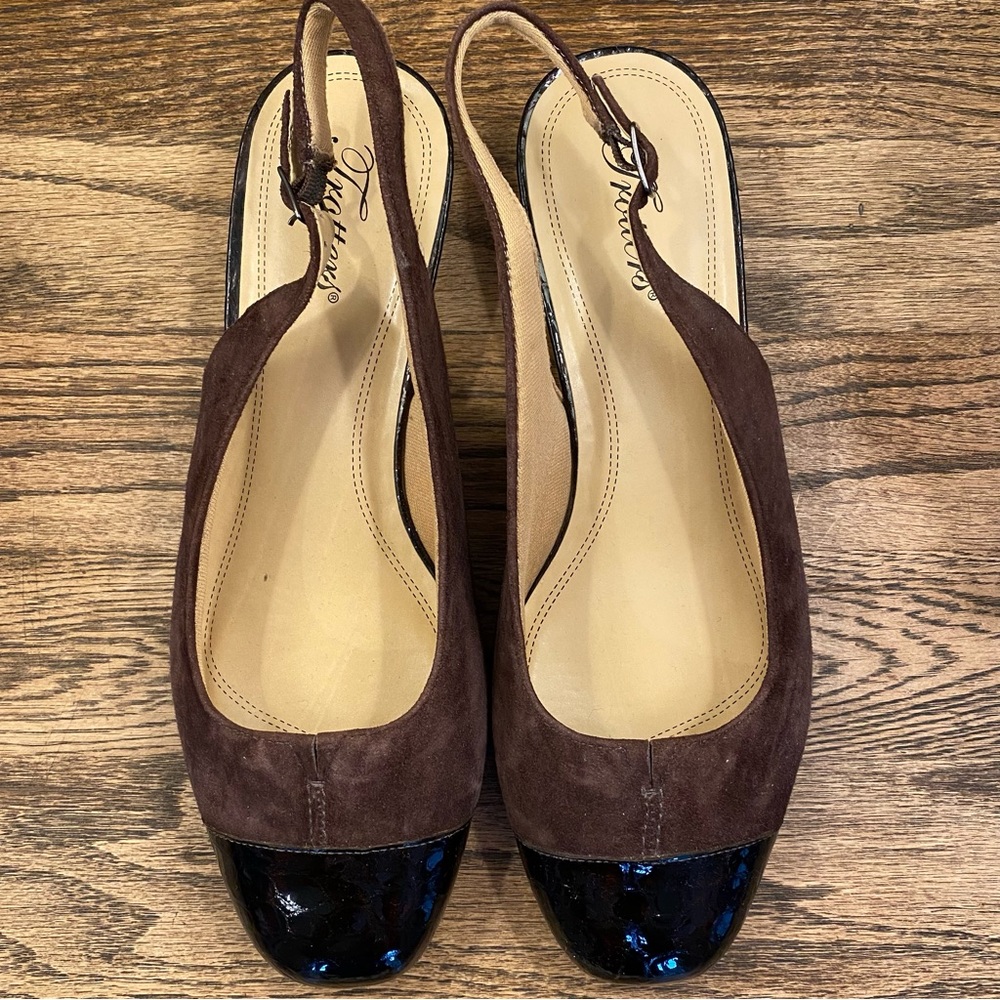 Dea Slings by Trotters Size 10WW